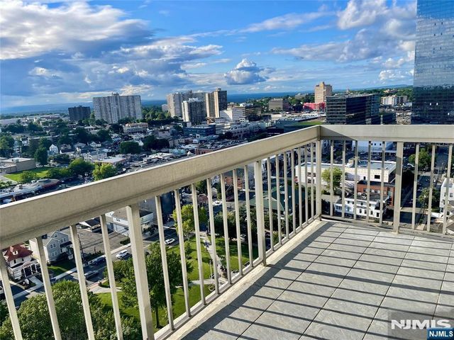 1600 Parker Avenue 20A, Fort Lee, NJ 07024