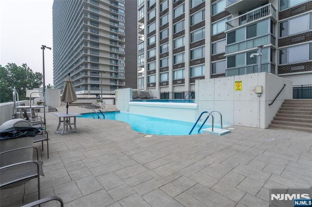 1600 Parker Avenue 20A, Fort Lee, NJ 07024
