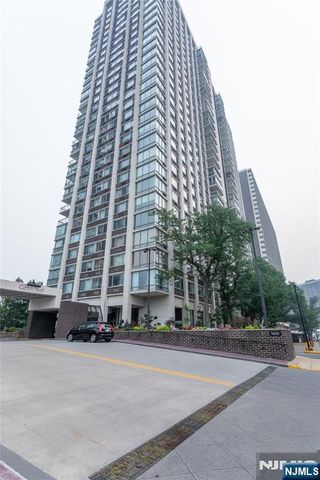 1600 Parker Avenue 20A, Fort Lee, NJ 07024