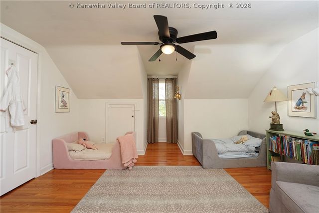 847 Lower Chester Road, Charleston, WV 25302