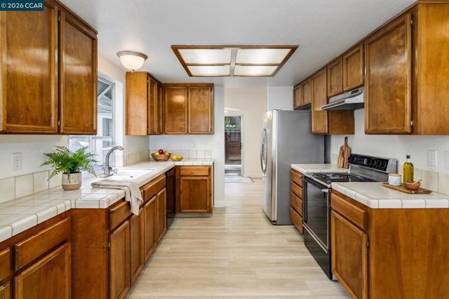 1510 Plymouth Ln, Antioch, CA 94509