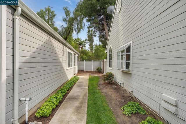 1510 Plymouth Ln, Antioch, CA 94509