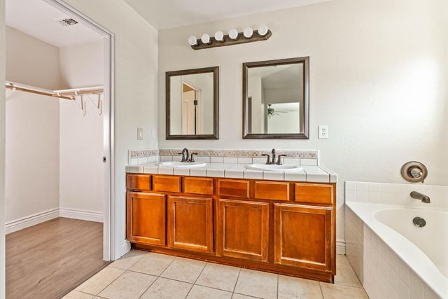 3292 Wheeler, Fresno, CA 93722