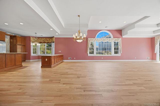 381 Altessa Boulevard, Melville, NY 11747