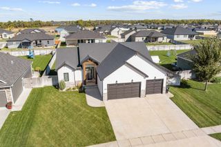 1201 Shoreline Dr, Salina, KS 67401