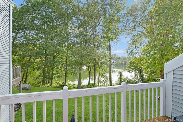 108 Sunfish Landing, Mohegan Lake, NY 10547