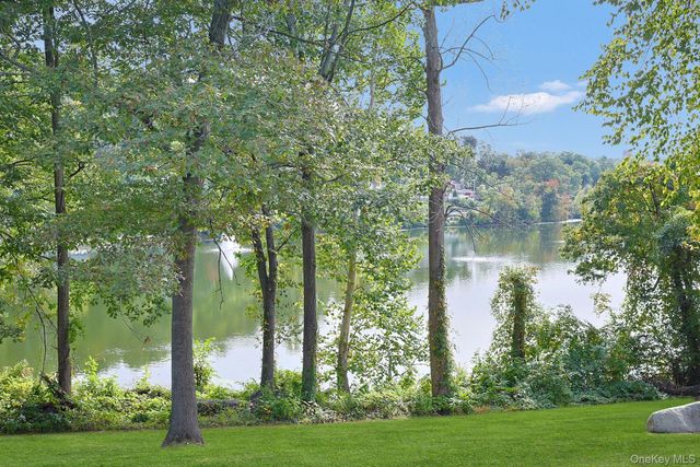 108 Sunfish Landing, Mohegan Lake, NY 10547