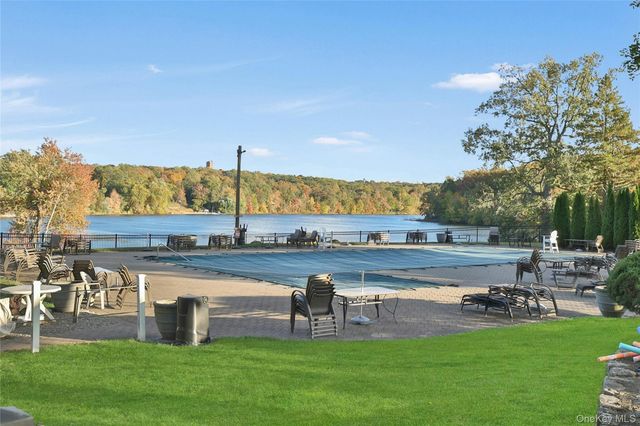 108 Sunfish Landing, Mohegan Lake, NY 10547