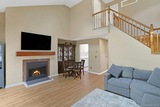 108 Sunfish Landing, Mohegan Lake, NY 10547