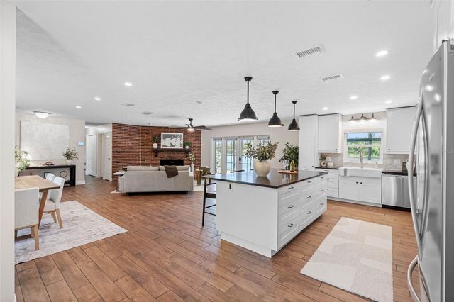 4221 RIVER HILLS DRIVE, Tampa, FL 33617