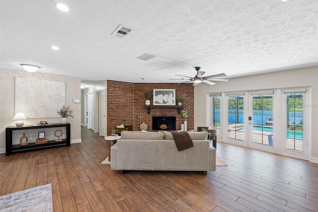 4221 RIVER HILLS DRIVE, Tampa, FL 33617