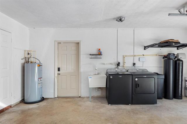 4221 RIVER HILLS DRIVE, Tampa, FL 33617