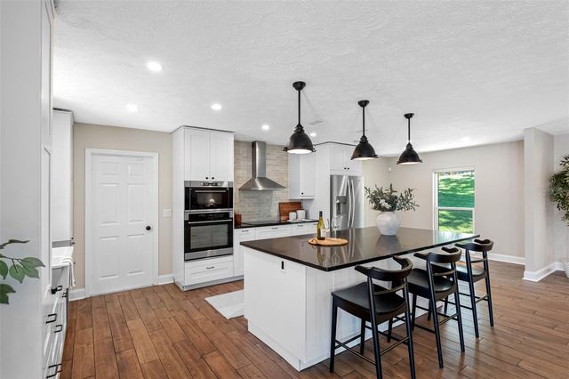 4221 RIVER HILLS DRIVE, Tampa, FL 33617