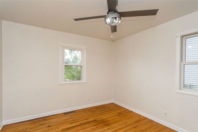 312 W 16th Street N, Newton, IA 50208