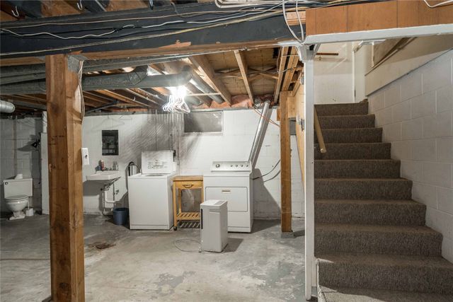312 W 16th Street N, Newton, IA 50208