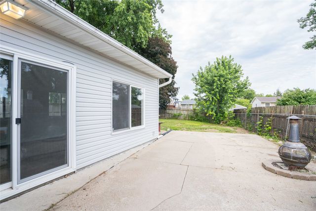 312 W 16th Street N, Newton, IA 50208