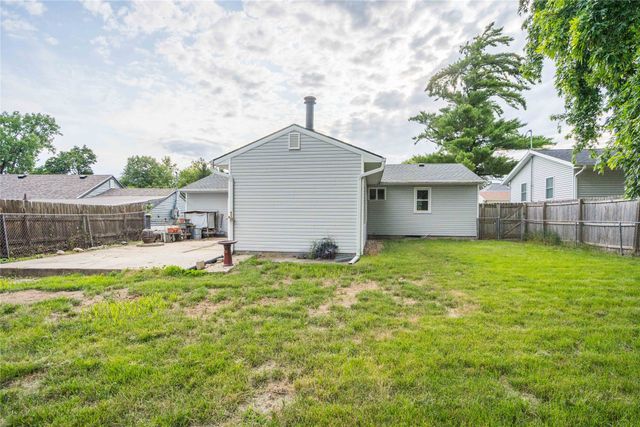 312 W 16th Street N, Newton, IA 50208