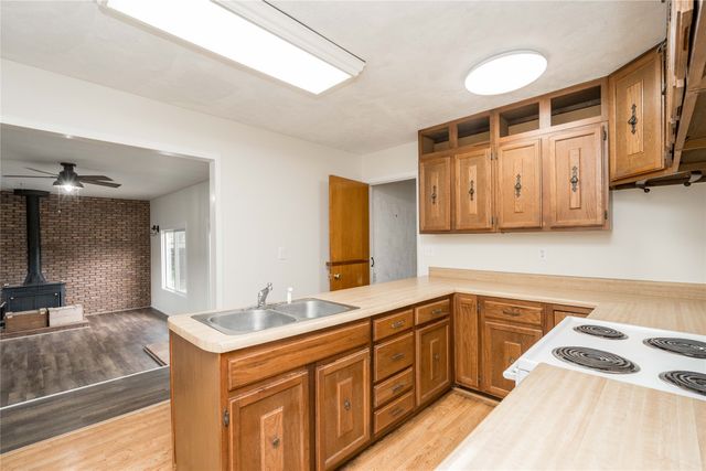 312 W 16th Street N, Newton, IA 50208