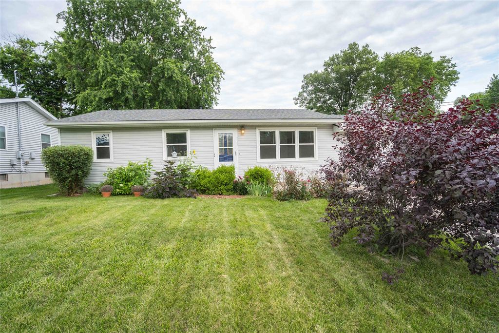 312 W 16th Street N, Newton, IA 50208