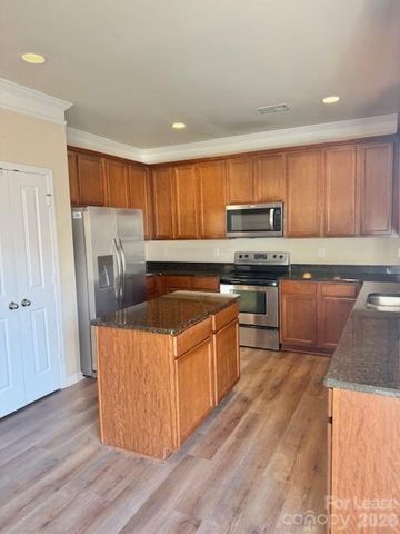 142 Saye Place, Mooresville, NC 28115