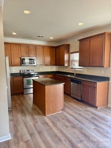 142 Saye Place, Mooresville, NC 28115