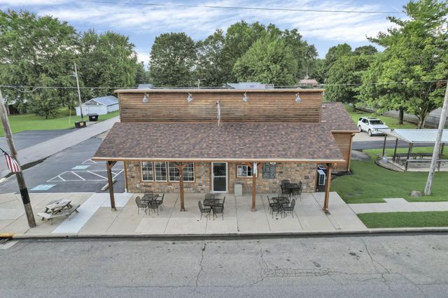 90 W Main Street, Tarlton, OH 43156