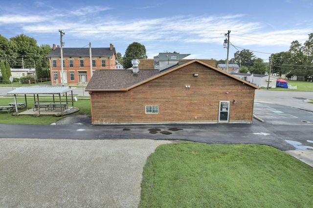 90 W Main Street, Tarlton, OH 43156