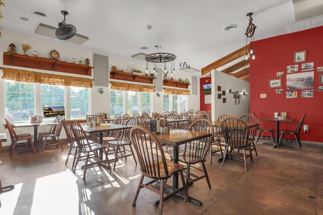 90 W Main Street, Tarlton, OH 43156