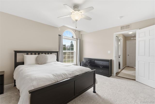 3402 Tremonte Circle N, Oakland Charter Township, MI 48306