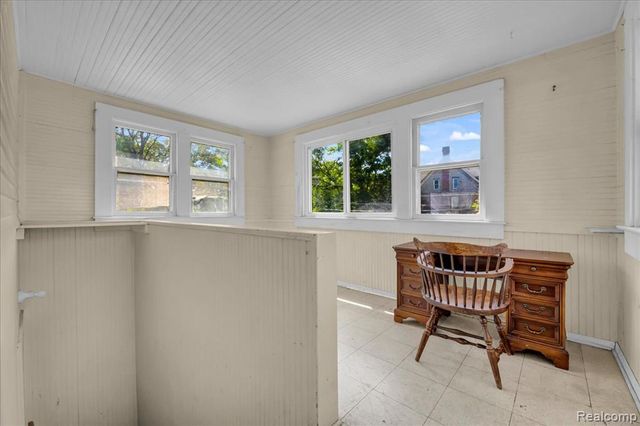 1265 25th Street, Detroit, MI 48216