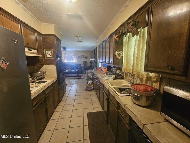 125 Cedarwood Drive, R, Jackson, MS 39212