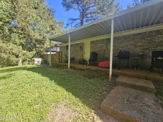 125 Cedarwood Drive, R, Jackson, MS 39212