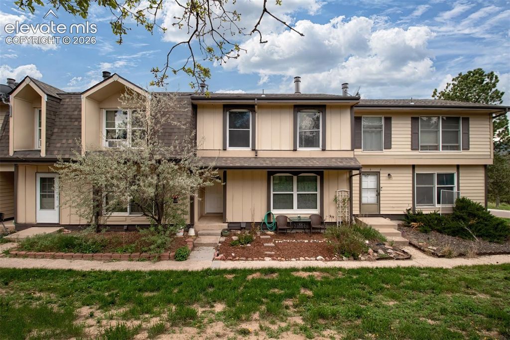 367 Raspberry Lane, Monument, CO 80132