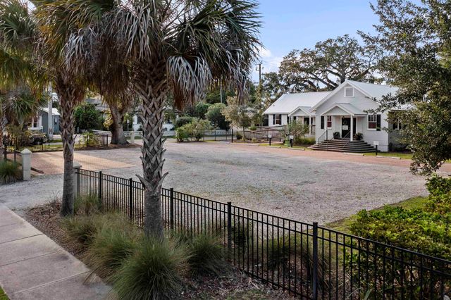 19 Riberia Street, St Augustine, FL 32084