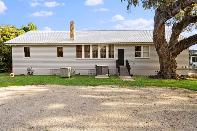 19 Riberia Street, St Augustine, FL 32084