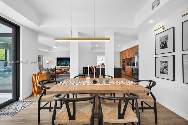 7993 NW 161st Ter, Miami Lakes, FL 33016