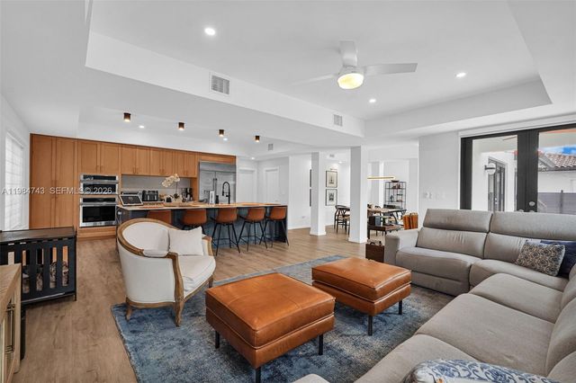 7993 NW 161st Ter, Miami Lakes, FL 33016