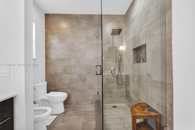 7993 NW 161st Ter, Miami Lakes, FL 33016