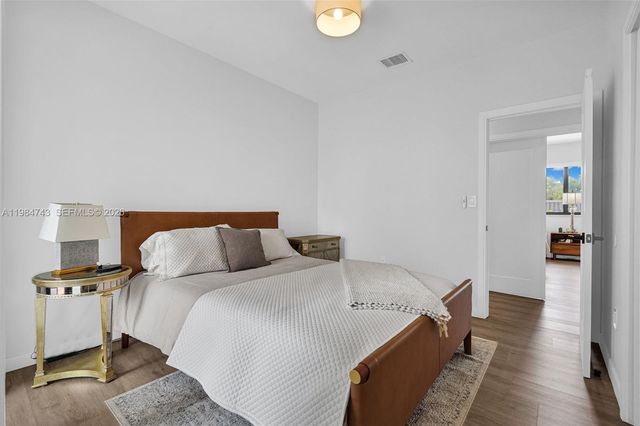 7993 NW 161st Ter, Miami Lakes, FL 33016