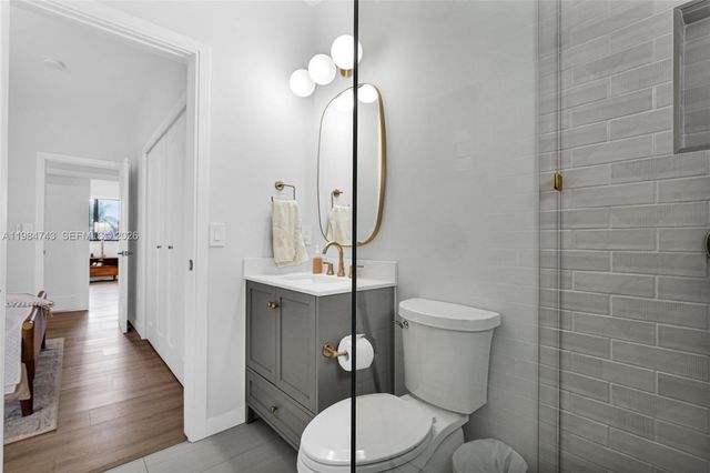 7993 NW 161st Ter, Miami Lakes, FL 33016