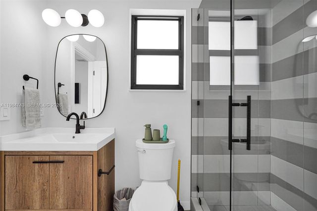 7993 NW 161st Ter, Miami Lakes, FL 33016