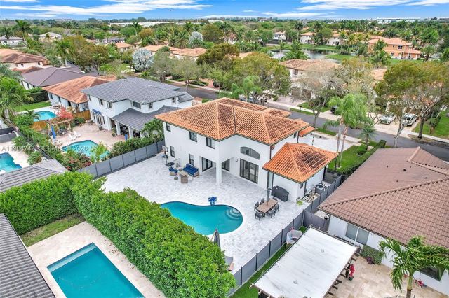 7993 NW 161st Ter, Miami Lakes, FL 33016