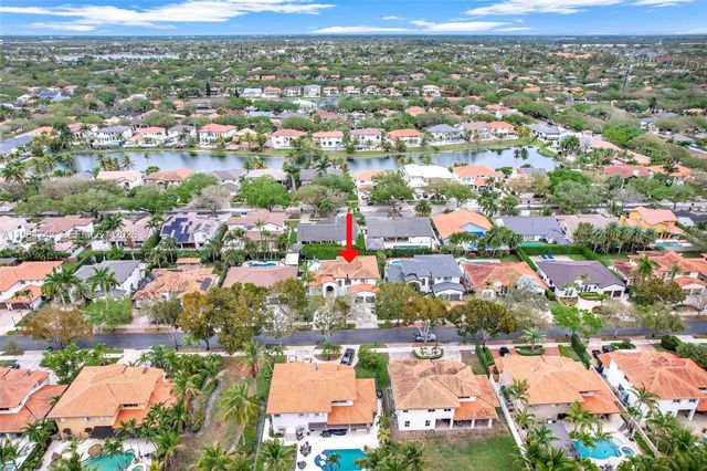 7993 NW 161st Ter, Miami Lakes, FL 33016