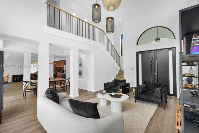 7993 NW 161st Ter, Miami Lakes, FL 33016