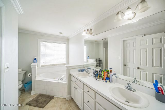 1124 Sebring Drive, Winterville, NC 28590