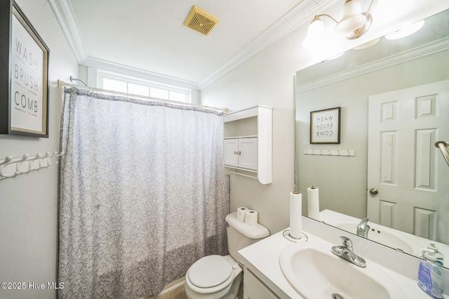 1124 Sebring Drive, Winterville, NC 28590
