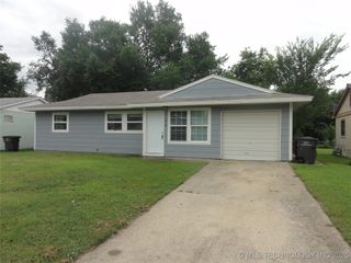 420 Lindenwood Drive, Bartlesville, OK 74003