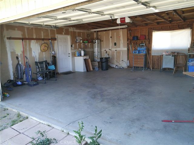13410 Begonia Road, Victorville, CA 92392