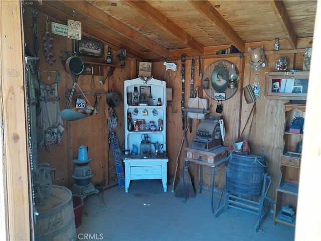 13410 Begonia Road, Victorville, CA 92392