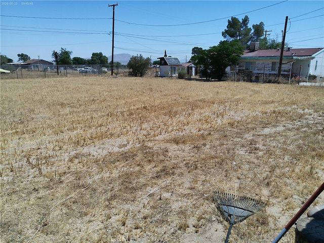 13410 Begonia Road, Victorville, CA 92392
